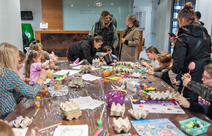 Wielkanocny kiermasz na starówce zdjęcie nr 344889