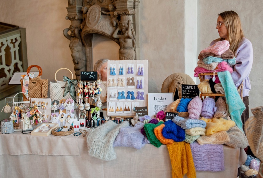 Wielkanocny kiermasz na starówce zdjęcie nr 344894