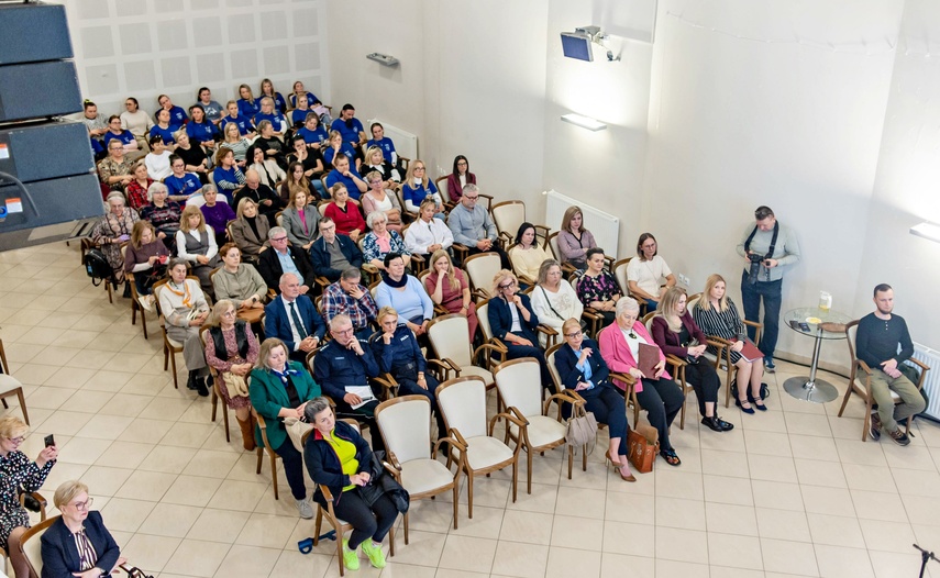 Przemoc zaczyna się po cichu zdjęcie nr 344912