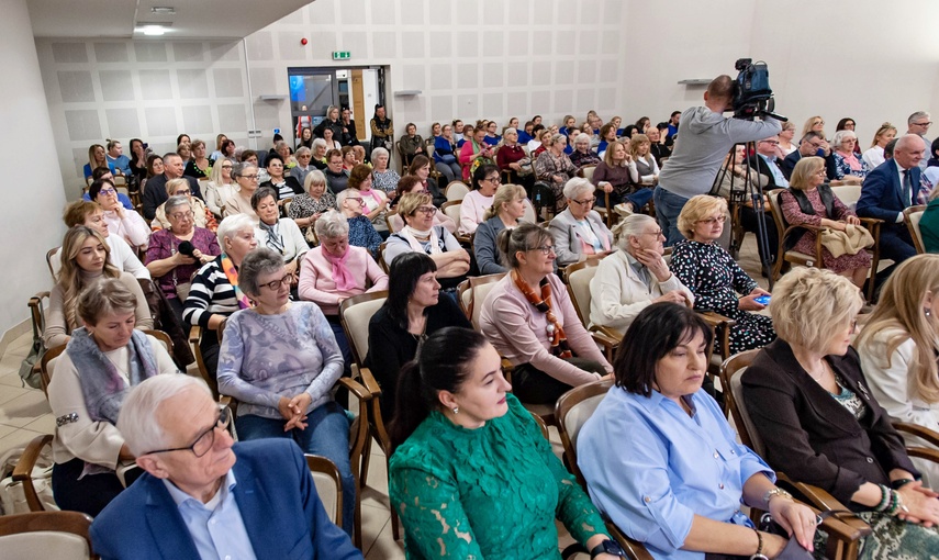 Przemoc zaczyna się po cichu zdjęcie nr 344908