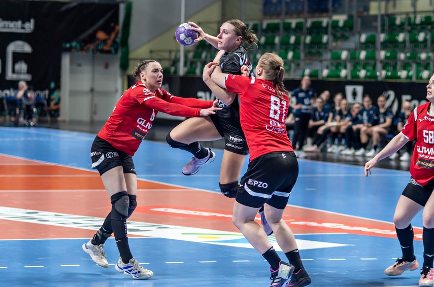 Start wraca na bezpieczną pozycję zdjęcie nr 344945