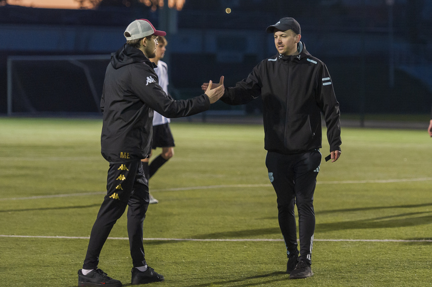 Juniorzy piszą historię Dębu zdjęcie nr 344989