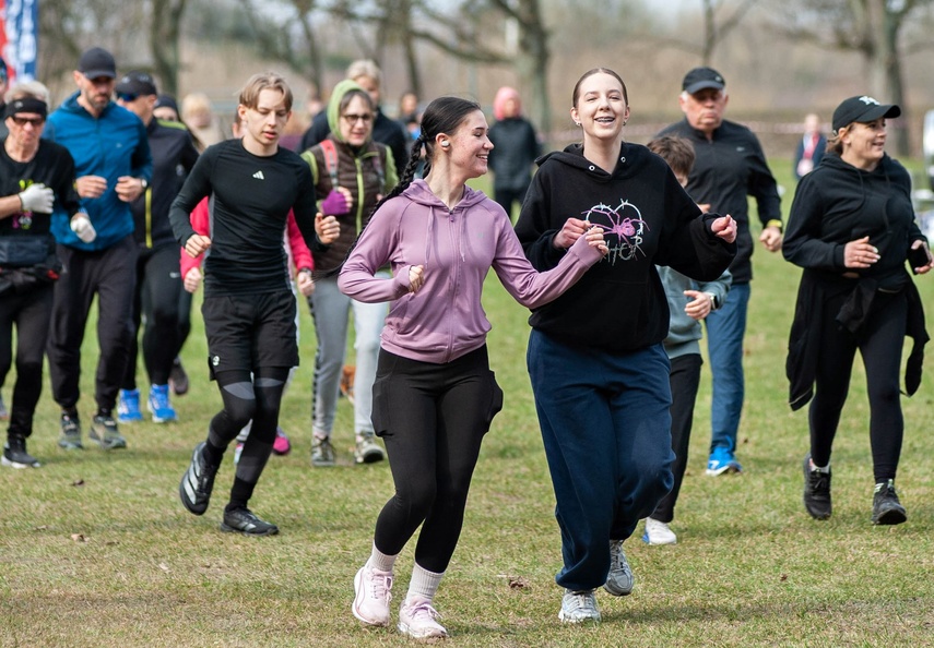 Sport to zdrowie, a czasem również pomoc zdjęcie nr 345352