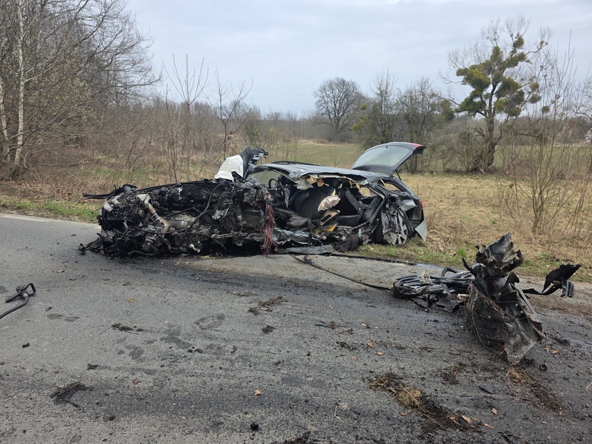 Śmiertelny wypadek koło Przezmarka zdjęcie nr 345409