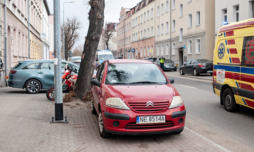 Uderzyła w motocyklistę zdjęcie nr 345633