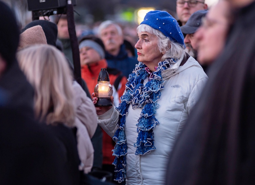 Wierni przeszli przez miasto zdjęcie nr 345718