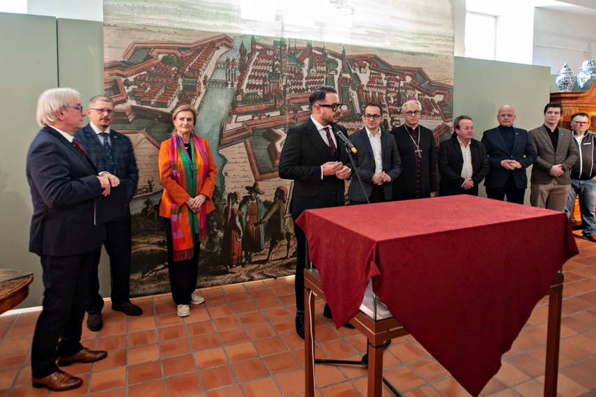 Wyjątkowy i bezcenny zdjęcie nr 345920