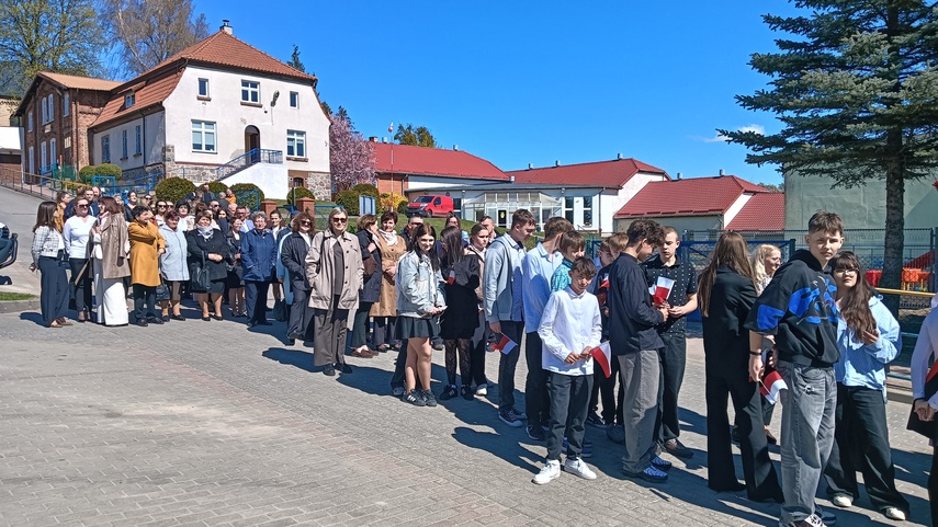 Urzędowe otwarcie z pompą  zdjęcie nr 346250