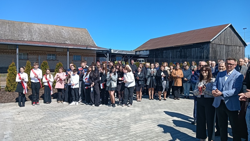 Urzędowe otwarcie z pompą  zdjęcie nr 346257