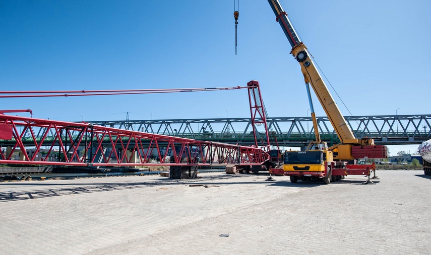 Wyjątkowy ładunek w porcie  zdjęcie nr 346367