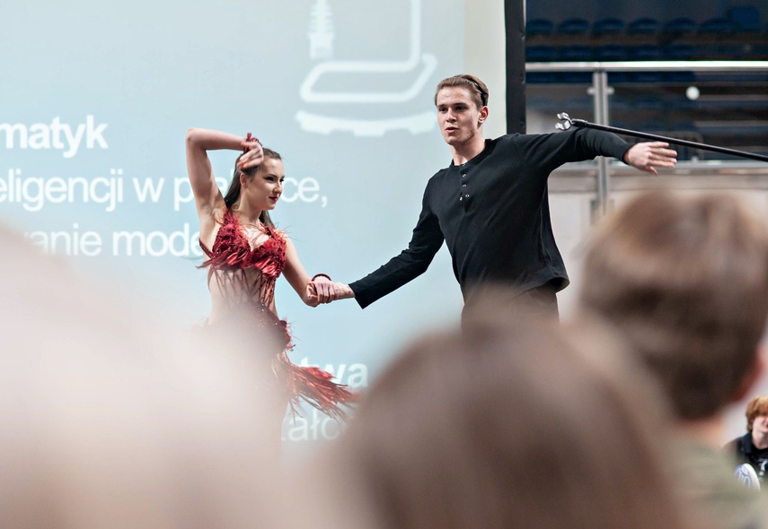 Młodzież szuka swojej przyszłości zdjęcie nr 346402