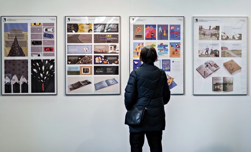 Absolwenci zaprezentowali swoją twórczość zdjęcie nr 346470