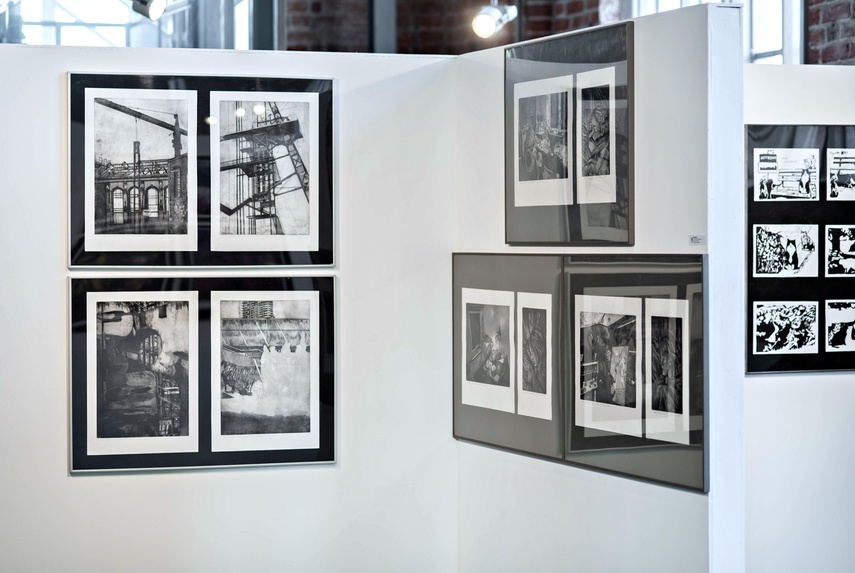 Absolwenci zaprezentowali swoją twórczość zdjęcie nr 346475