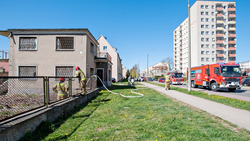 Pożar w pustostanie przy Robotniczej zdjęcie nr 347050