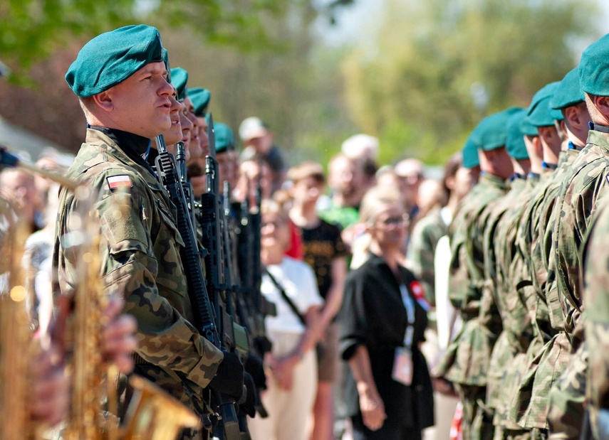 Uczcili rocznicę uchwalenia konstytucji zdjęcie nr 347267