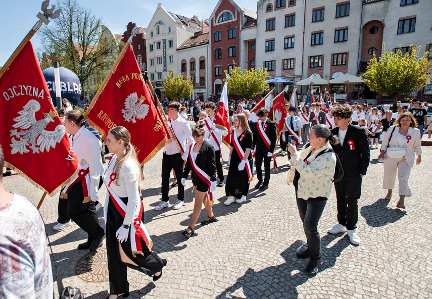 Uczcili rocznicę uchwalenia konstytucji zdjęcie nr 347252