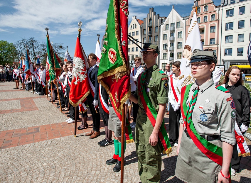Uczcili rocznicę uchwalenia konstytucji zdjęcie nr 347258