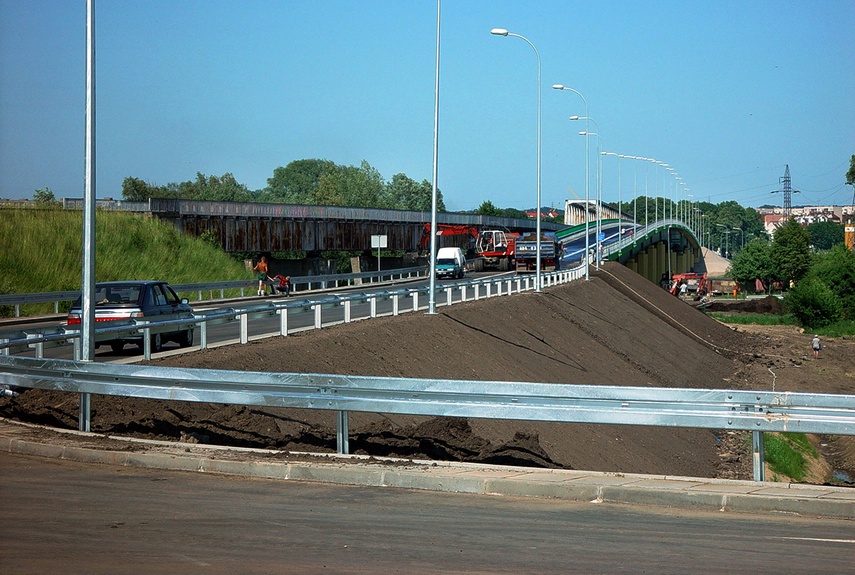 Trasą ku świetlanej przyszłości zdjęcie nr 347296