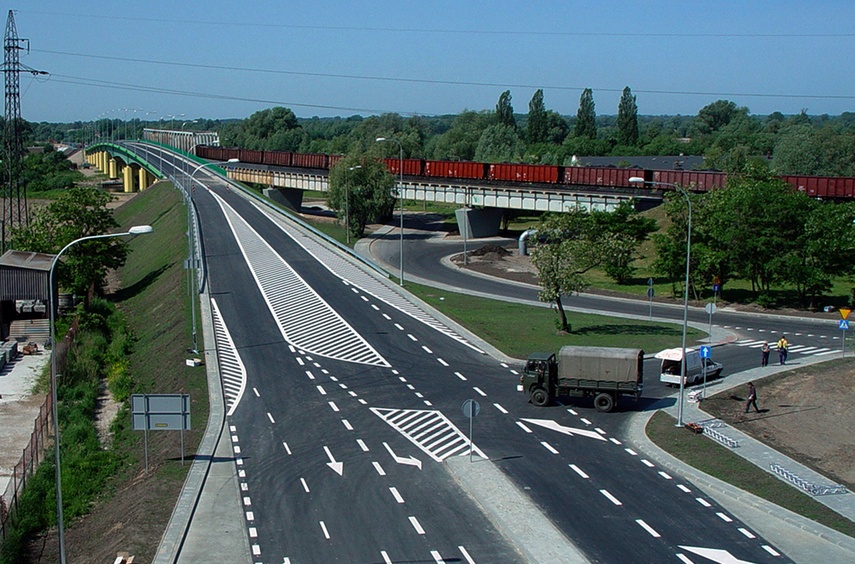 Trasą ku świetlanej przyszłości zdjęcie nr 347295