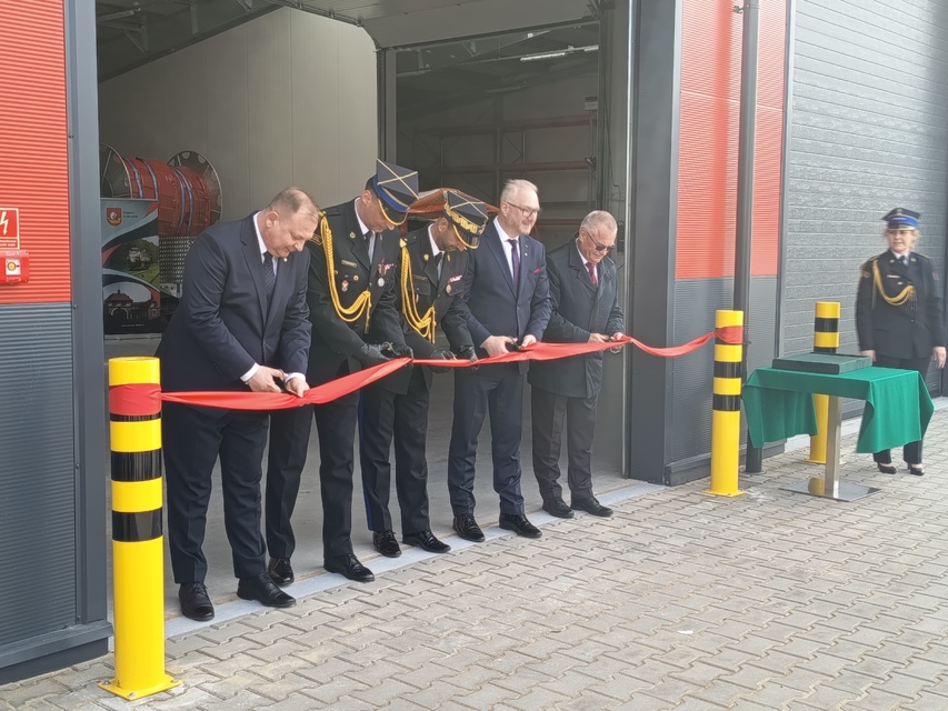 Świętowanie z nową halą do obrony cywilnej zdjęcie nr 347423