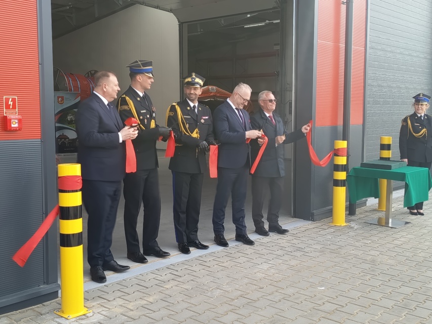 Świętowanie z nową halą do obrony cywilnej zdjęcie nr 347427