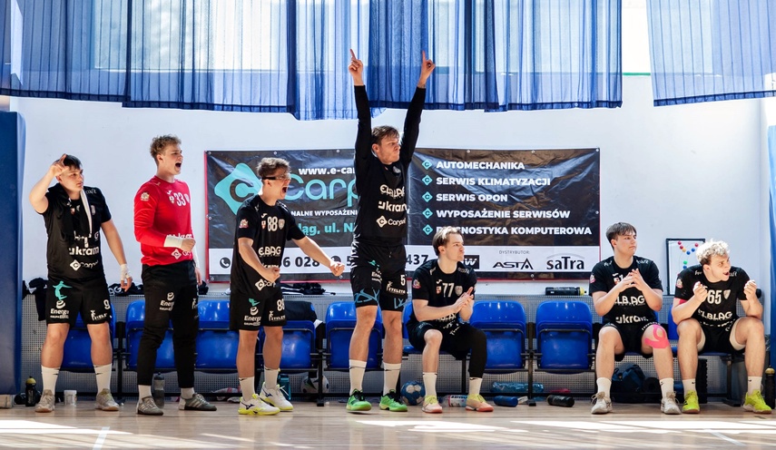 Zwycięstwo na koniec sezonu zdjęcie nr 347645