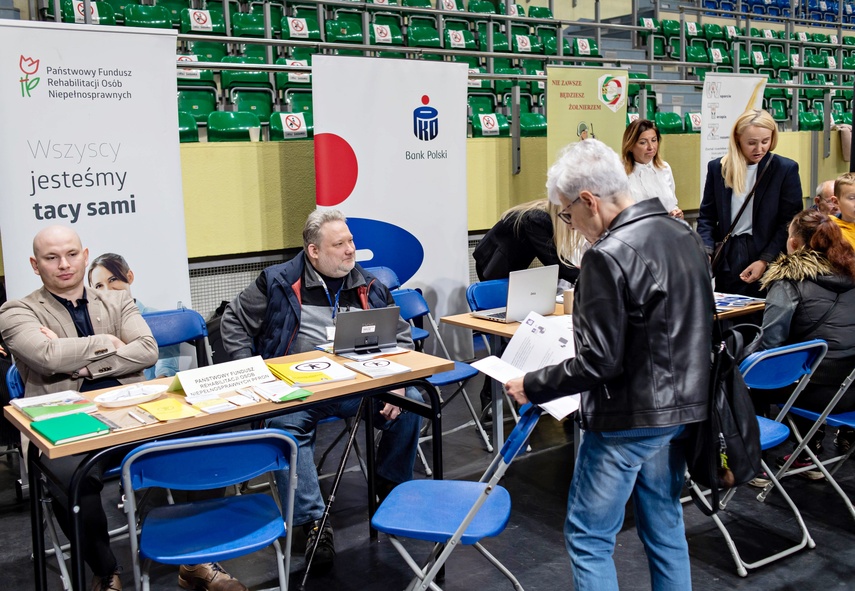 Szukali pracy i pracowników zdjęcie nr 347744