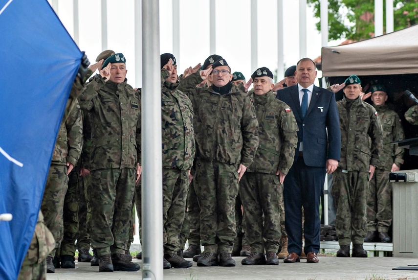 Wielonarodowa dywizja z nowym dowódcą zdjęcie nr 347810
