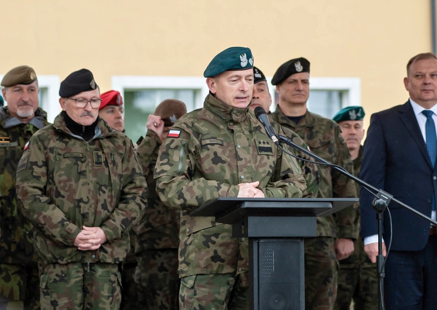 Wielonarodowa dywizja z nowym dowódcą zdjęcie nr 347836