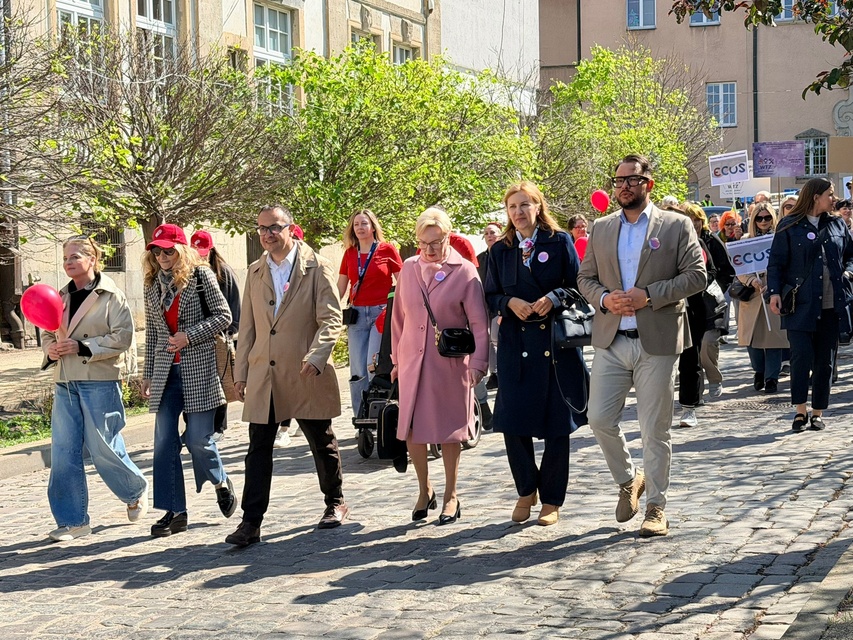 Przemaszerowali przez miasto, promując integrację zdjęcie nr 348131