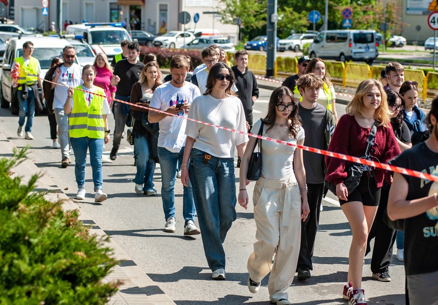 Studenci z kluczami miasta zdjęcie nr 348270