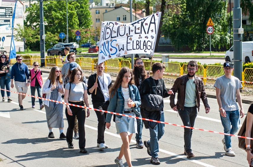 Studenci z kluczami miasta zdjęcie nr 348261