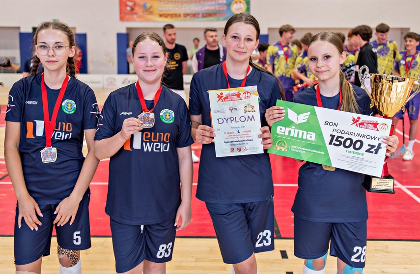 Elbląg ponownie stolicą szkolnego unihokeja zdjęcie nr 349147