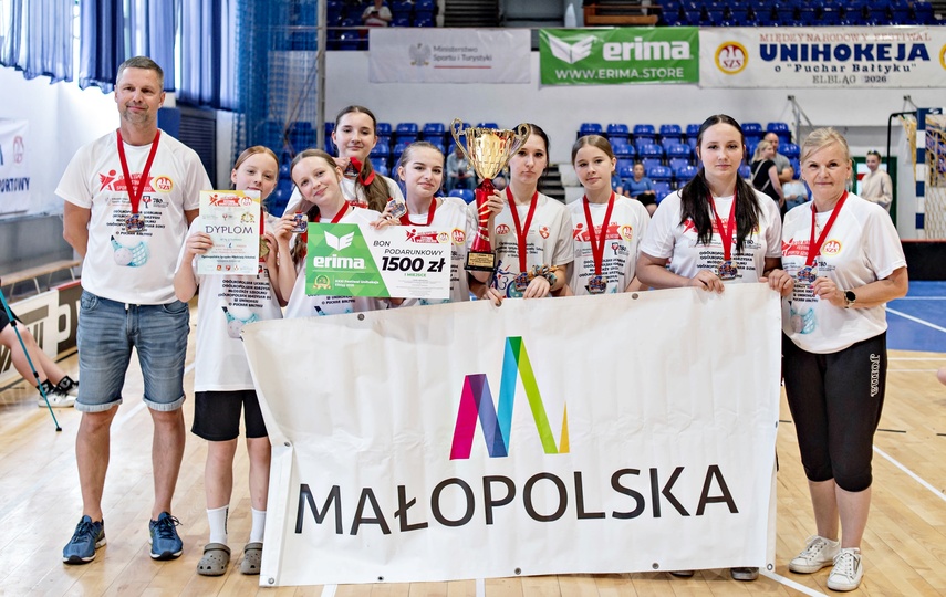 Elbląg ponownie stolicą szkolnego unihokeja zdjęcie nr 349119