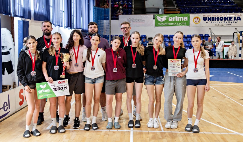 Elbląg ponownie stolicą szkolnego unihokeja zdjęcie nr 349116