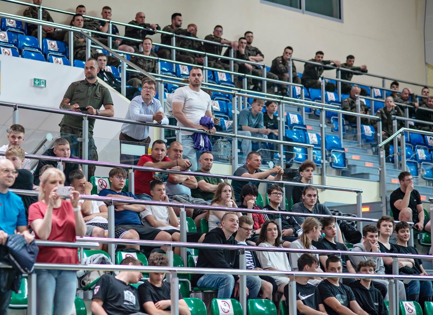 Elita Wojska Polskiego walczy w Elblągu zdjęcie nr 349163