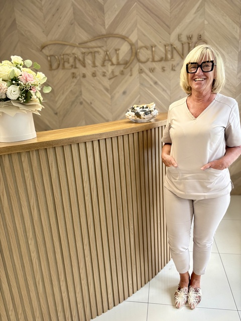 Historia pisana uśmiechem - 40 lat troski o zdrowy uśmiech. Dental Clinic Ewa Radziejewska 1986-2026 zdjęcie nr 349257
