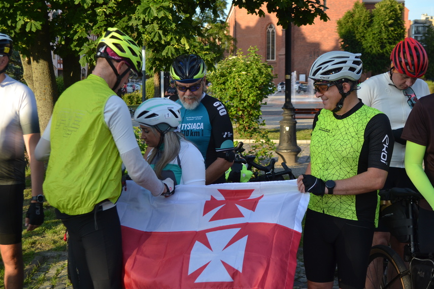 Elblążanie jadą 780 km dla miasta zdjęcie nr 350236