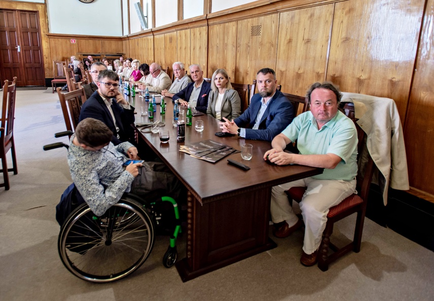 Warszawa przyjechała w teren. Posłowie na Żuławach zdjęcie nr 350349