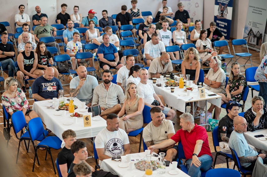 Emocje między linami zdjęcie nr 350687