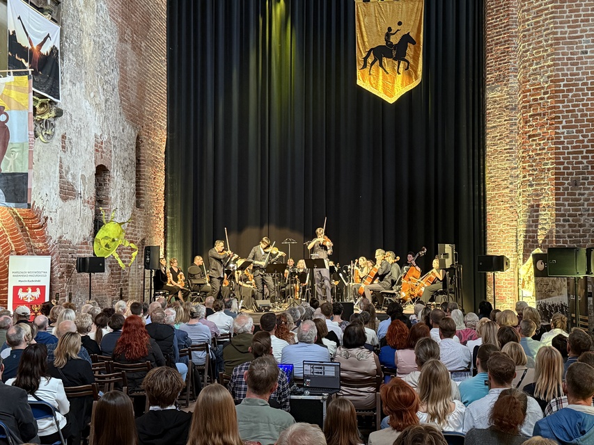 Owacje na stojąco podczas inauguracji V edycji Elbląg Music Masterclass zdjęcie nr 351133