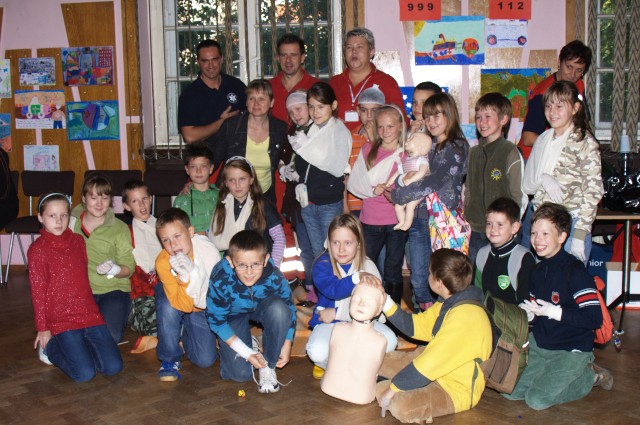 Festyn dla dzieci z okazji dnia ratownictwa medycznego zdjęcie nr 28285
