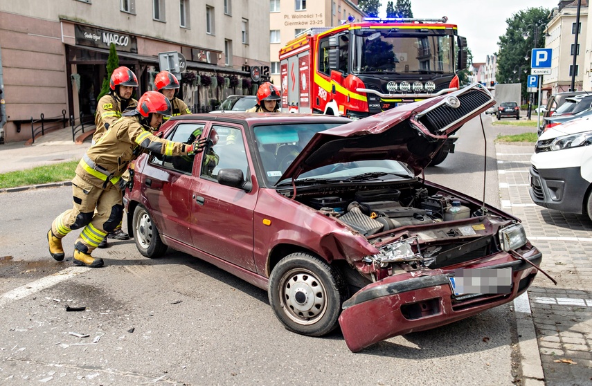 Zderzenie na Giermków zdjęcie nr 351299