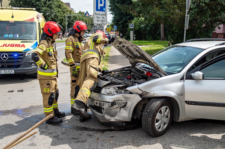 Zderzenie na Giermków zdjęcie nr 351302