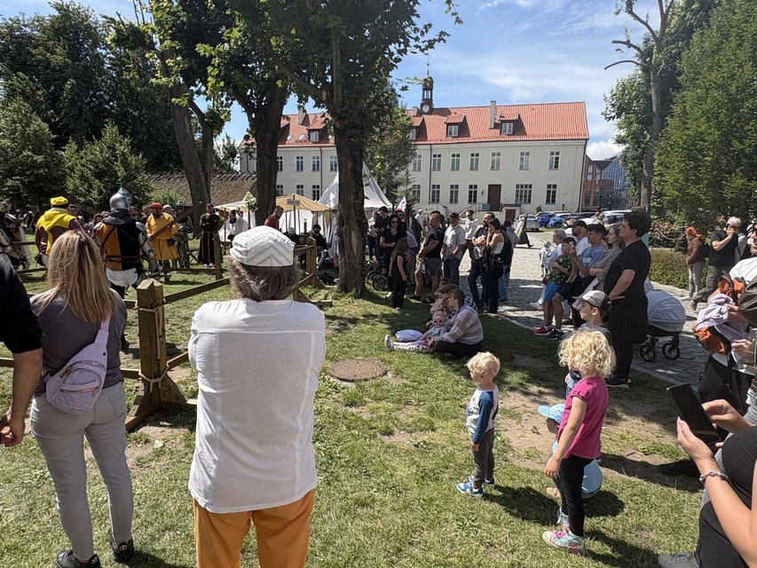 Mieczem w rywala, łukiem do celu zdjęcie nr 351342