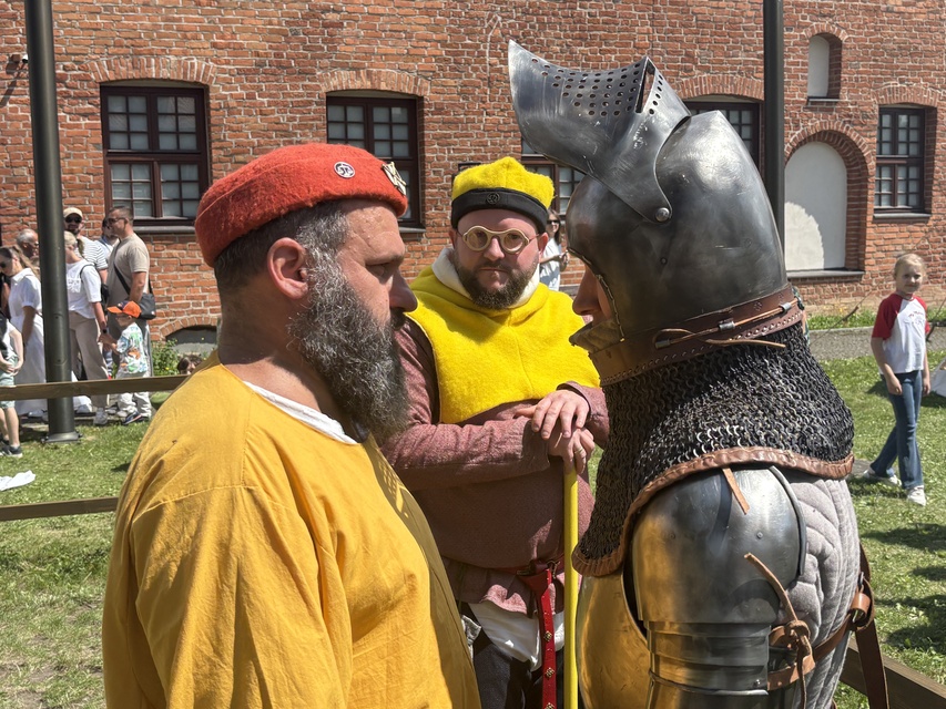 Mieczem w rywala, łukiem do celu zdjęcie nr 351359