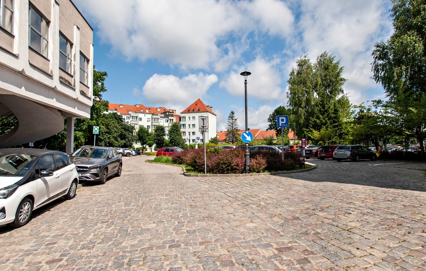 Planują przebudować parking przy urzędzie zdjęcie nr 351417