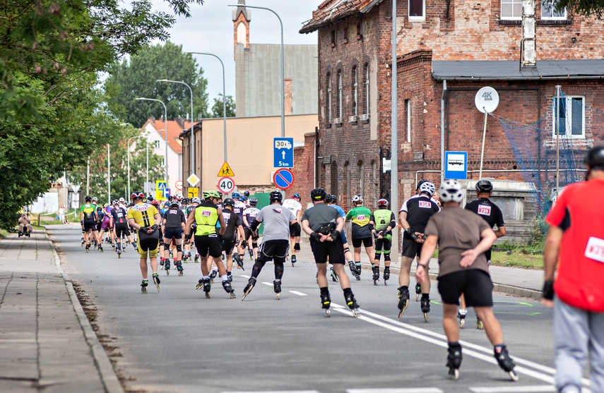 Ścigali się na szosie i rolkach. Road Race w Elblągu zdjęcie nr 351582