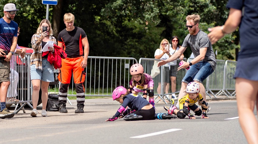Ścigali się na szosie i rolkach. Road Race w Elblągu zdjęcie nr 351589