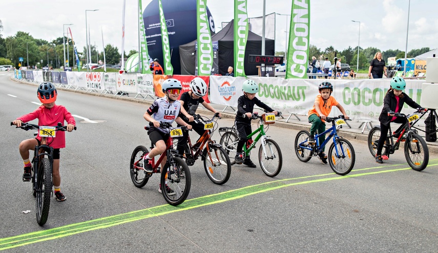 Ścigali się na szosie i rolkach. Road Race w Elblągu zdjęcie nr 351534